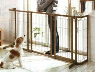 Indoor Pet Barriers/Pet safety Gates